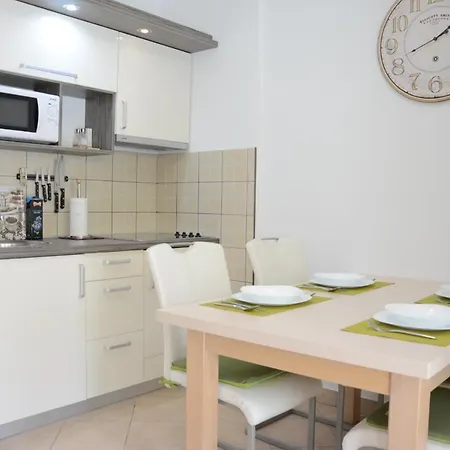 Marina Apartment Razanac
