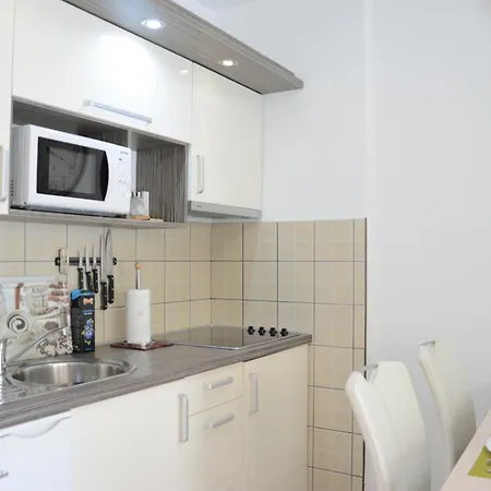 Marina Apartment *