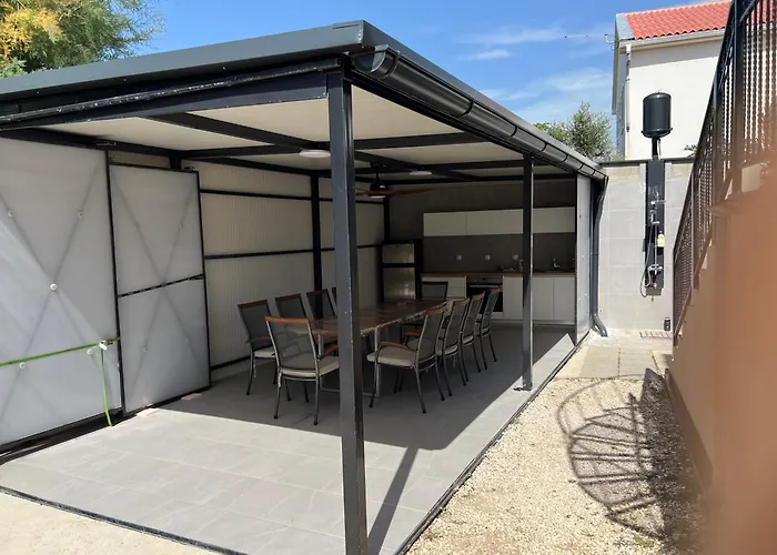 Marina アパート *